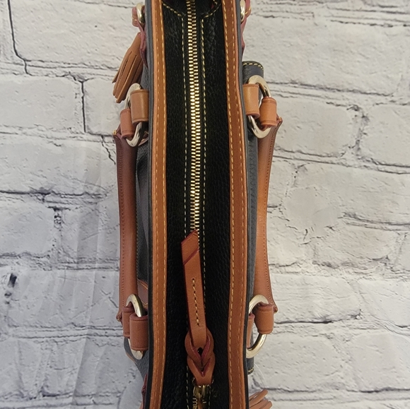 Dooney & Bourke - Picture 11 of 15